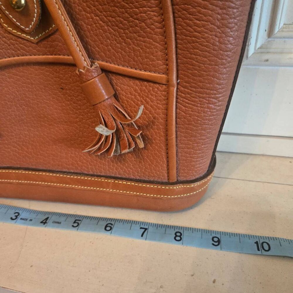 Dooney & Bourke Dover Drawstring Cross Body Tan Pebble Leather 90s Purse - Picture 8 of 13